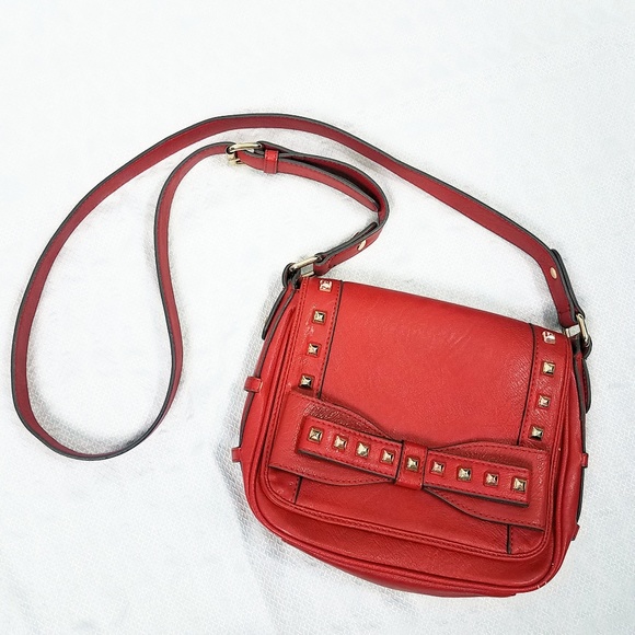 Jessica Simpson Handbags - Jessica Simpson Adjustable Strap Shoulder Bag